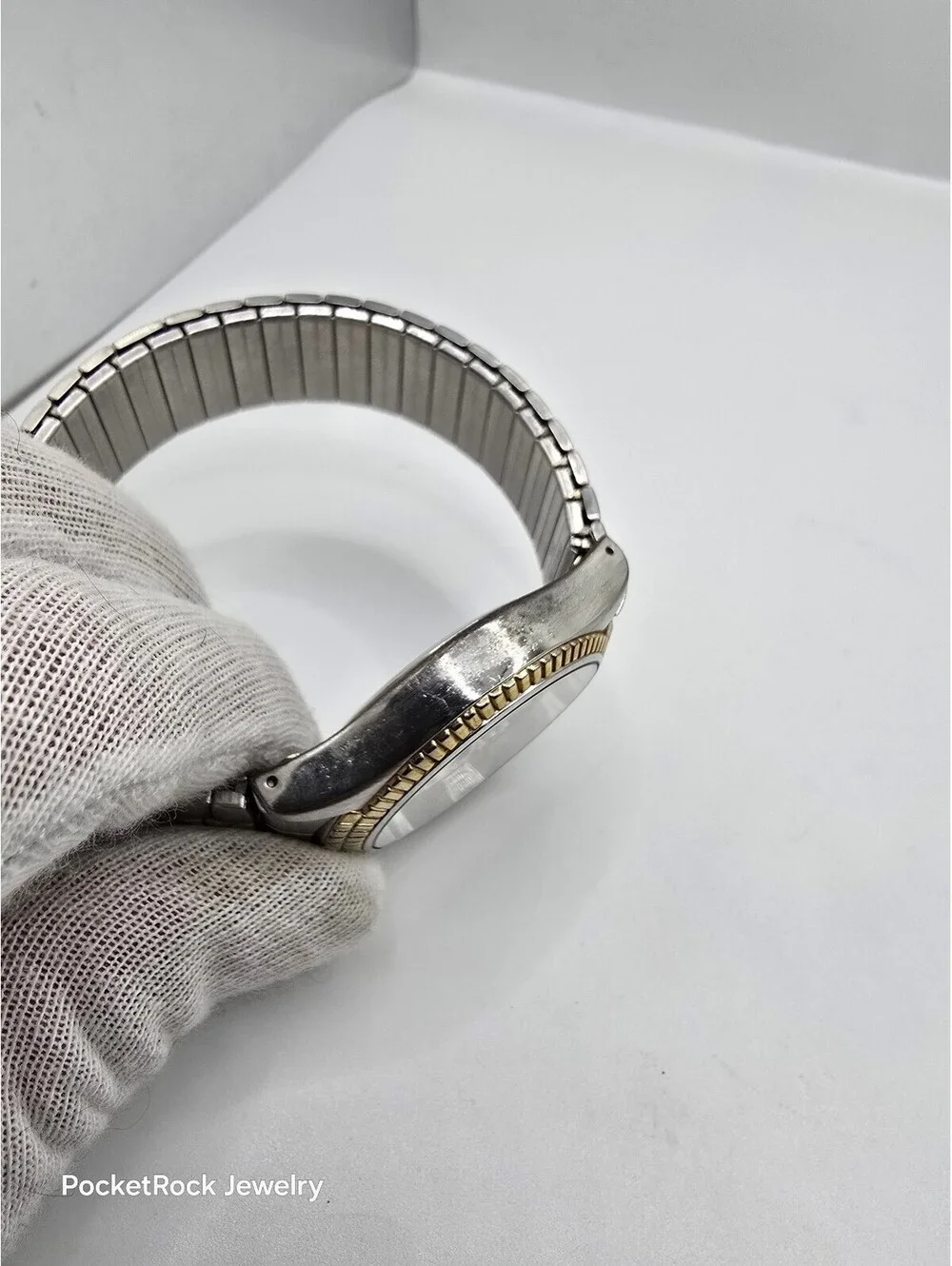 Embassy Quartz Classic Analog Silver Dial Day Date Two-Tone Bracelet Watch